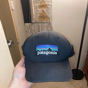 Black Patagonia hat